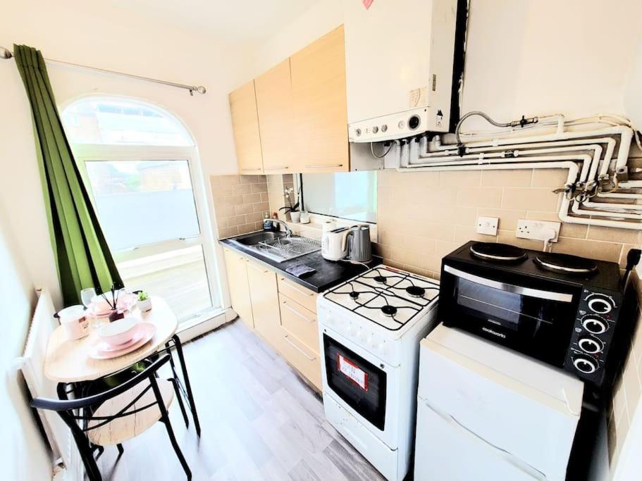 One Bedroom Apartment With A Terrace In Angel Londýn Exteriér fotografie