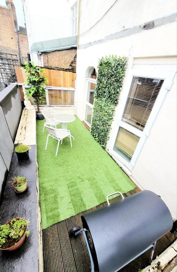 One Bedroom Apartment With A Terrace In Angel Londýn Exteriér fotografie